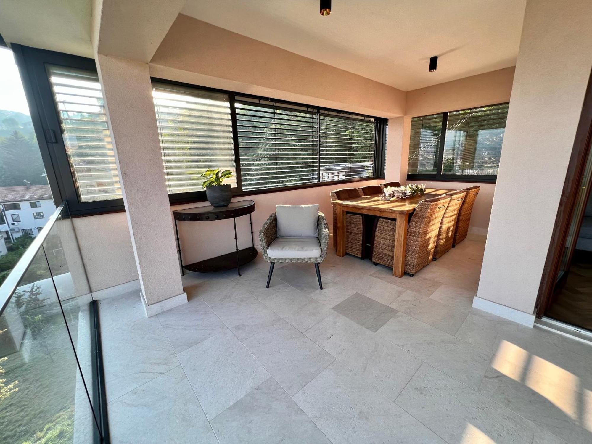 The Penthouse Apartman
